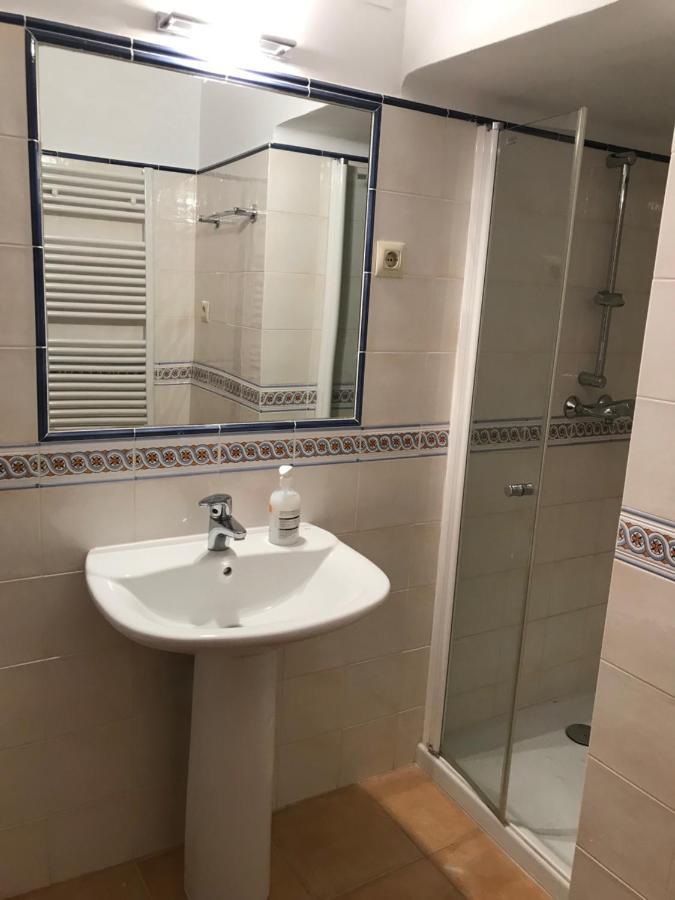 Hostal Casiano Camarasa Exterior photo