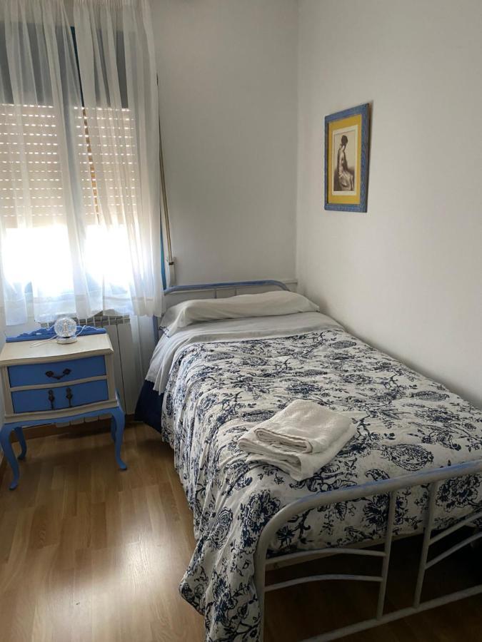 Hostal Casiano Camarasa Exterior photo